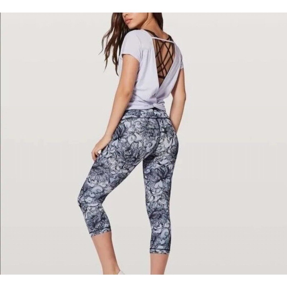 Lululemon Wunder Under Crop Hi Rise Luxtreme Hanakotoba Starlight Women's Size 4